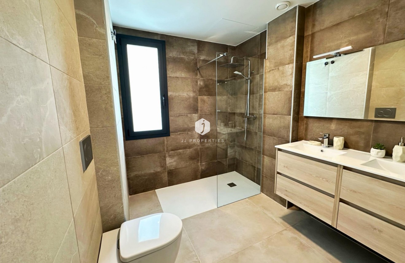 Nieuwbouw Woningen - Chalet -
Dolores - polideportivo