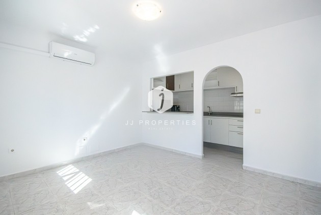 Tweedehands - Villa -
San Miguel de Salinas - Inland