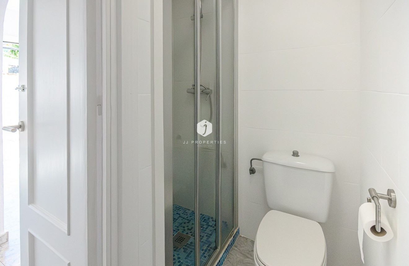 Tweedehands - Villa -
San Miguel de Salinas - Inland