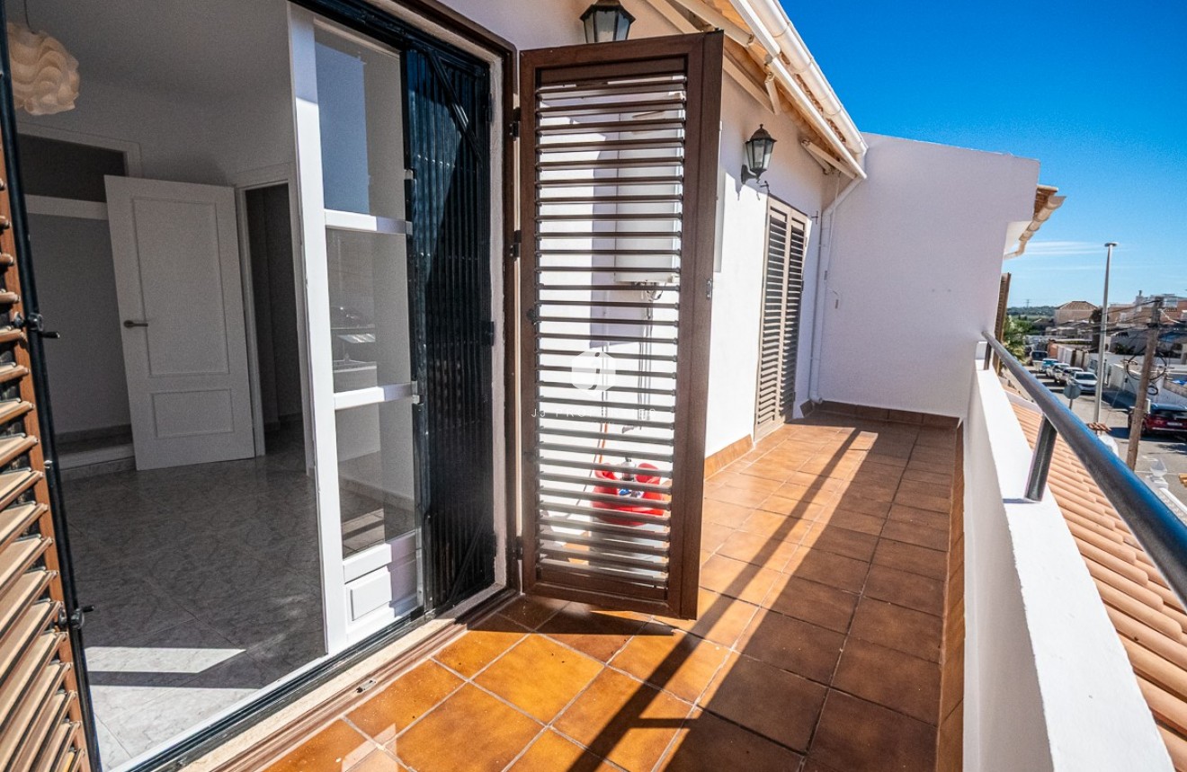 Tweedehands - Villa -
San Miguel de Salinas - Inland