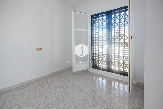 Tweedehands - Villa -
San Miguel de Salinas - Inland