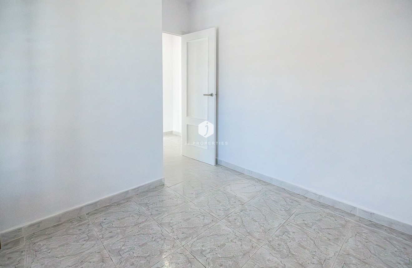 Tweedehands - Villa -
San Miguel de Salinas - Inland