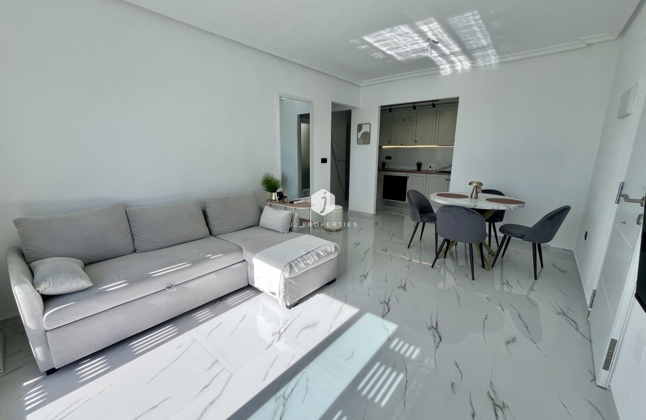 Tweedehands - Penthouse -
Playa Flamenca - Costa Blanca