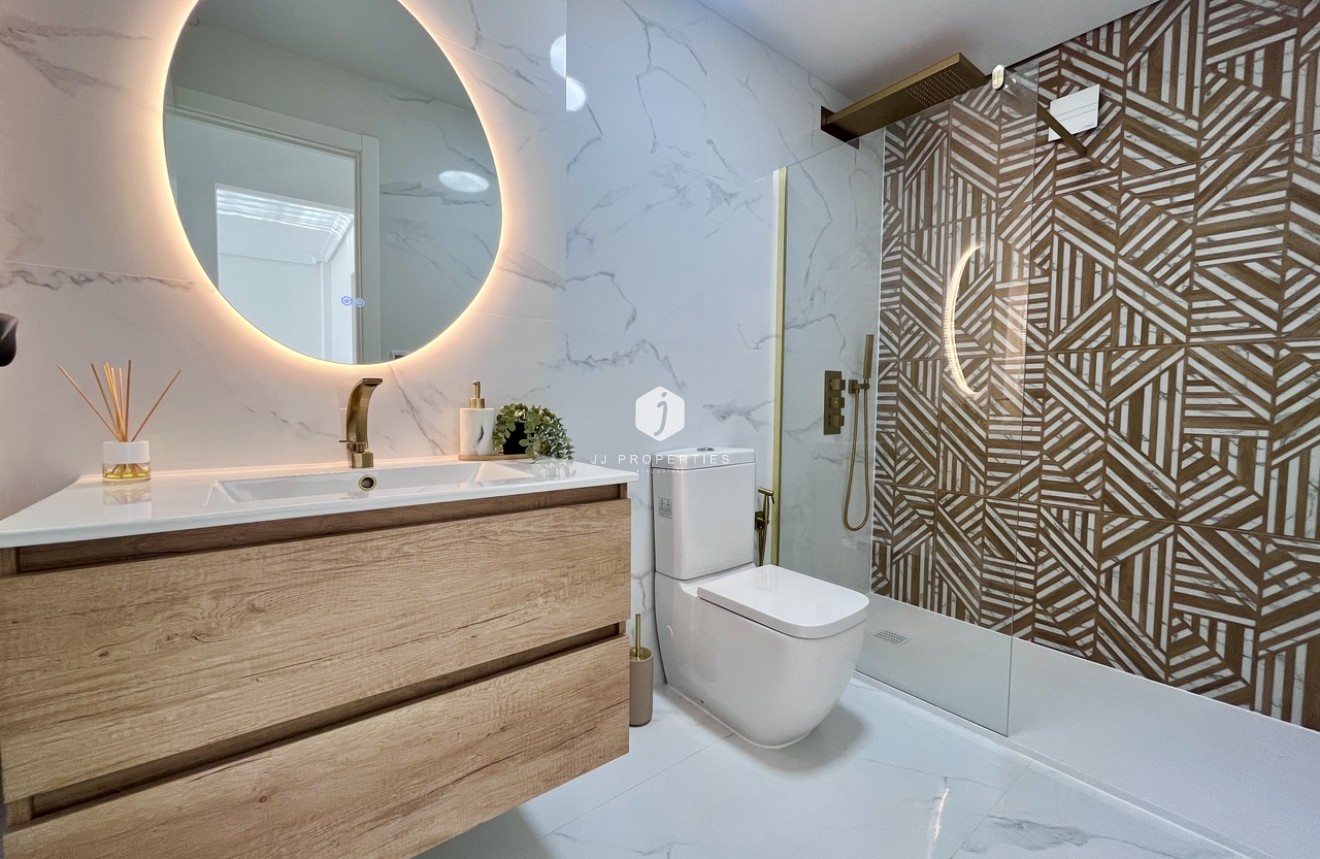 Tweedehands - Penthouse -
Playa Flamenca - Costa Blanca