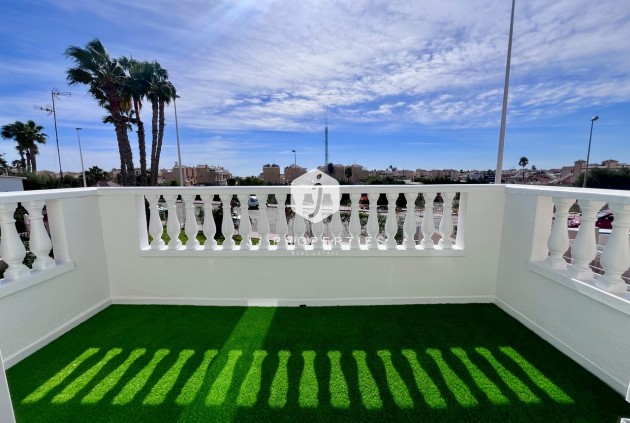 Tweedehands - Penthouse -
Playa Flamenca - Costa Blanca