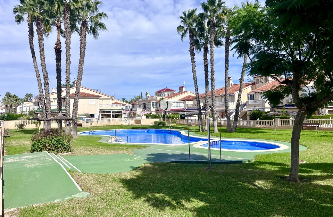 Tweedehands - Penthouse -
Playa Flamenca - Costa Blanca