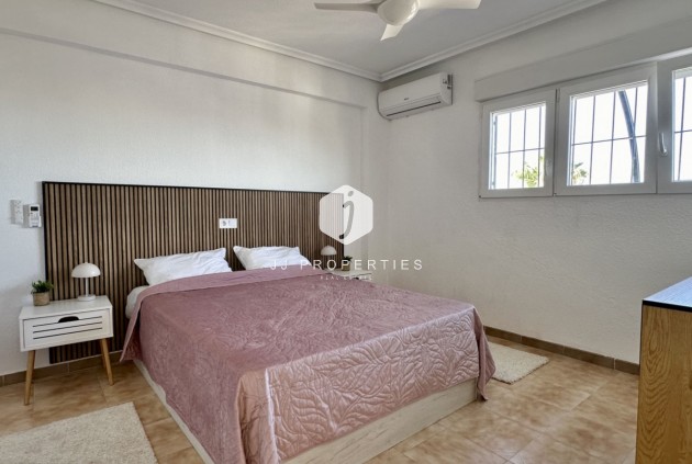 Tweedehands - Appartement / flat -
Orihuela Costa - Costa Blanca