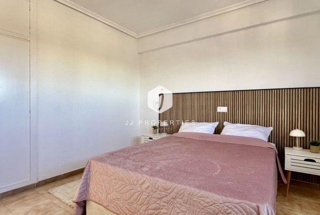 Tweedehands - Appartement / flat -
Orihuela Costa - Costa Blanca