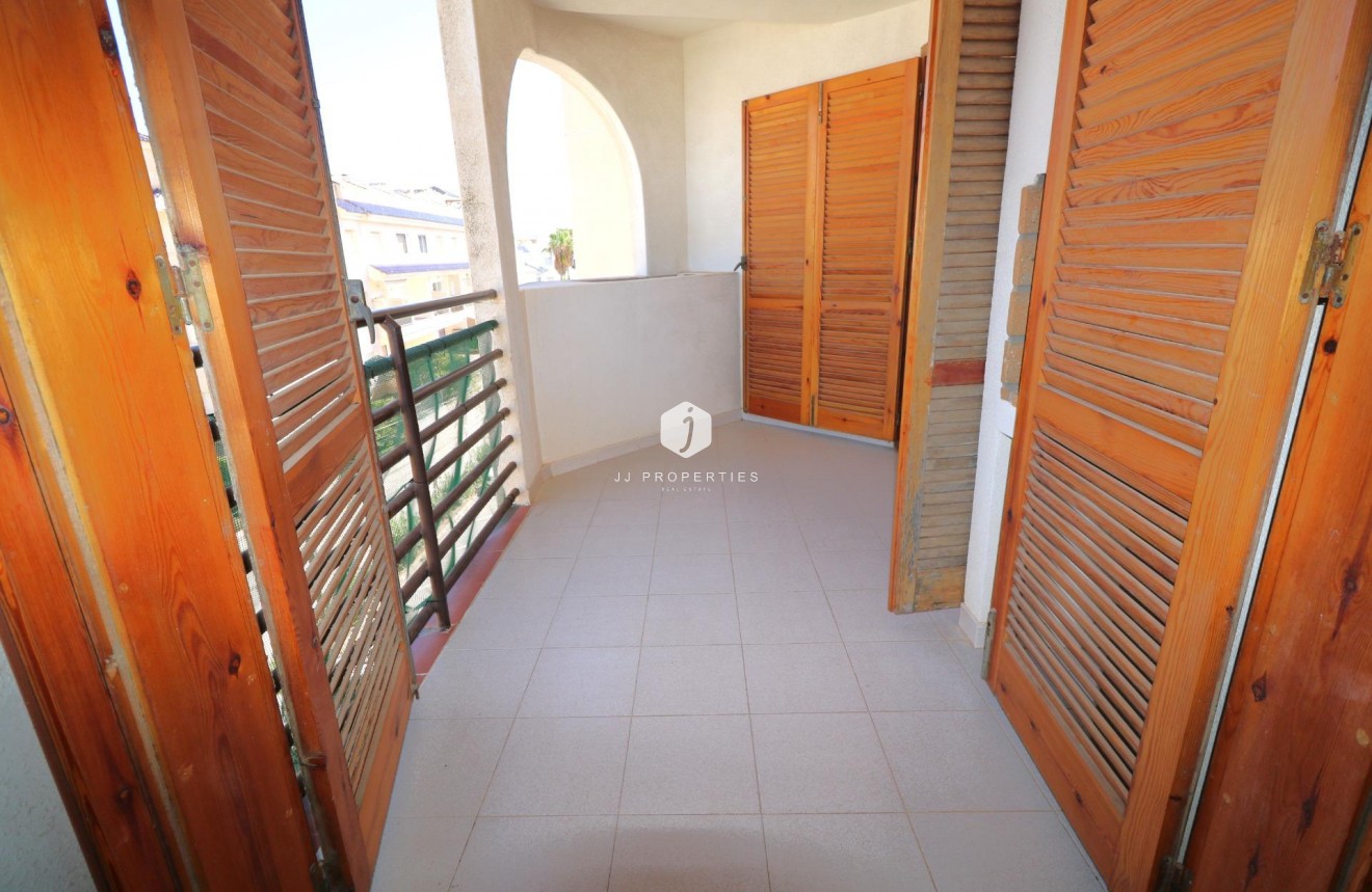 Tweedehands - Appartement / flat -
Torrevieja - La veleta
