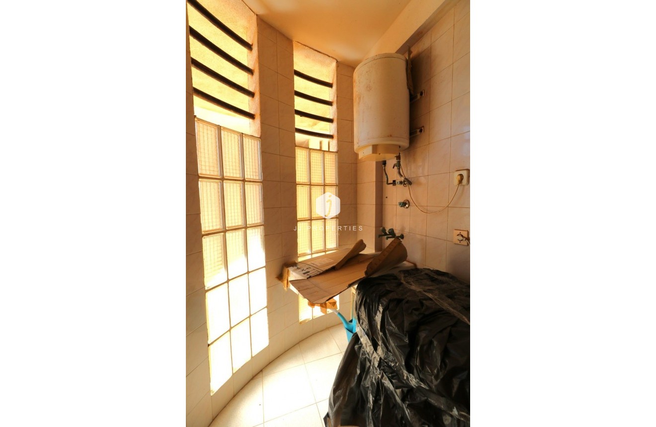 Tweedehands - Appartement / flat -
Torrevieja - La veleta