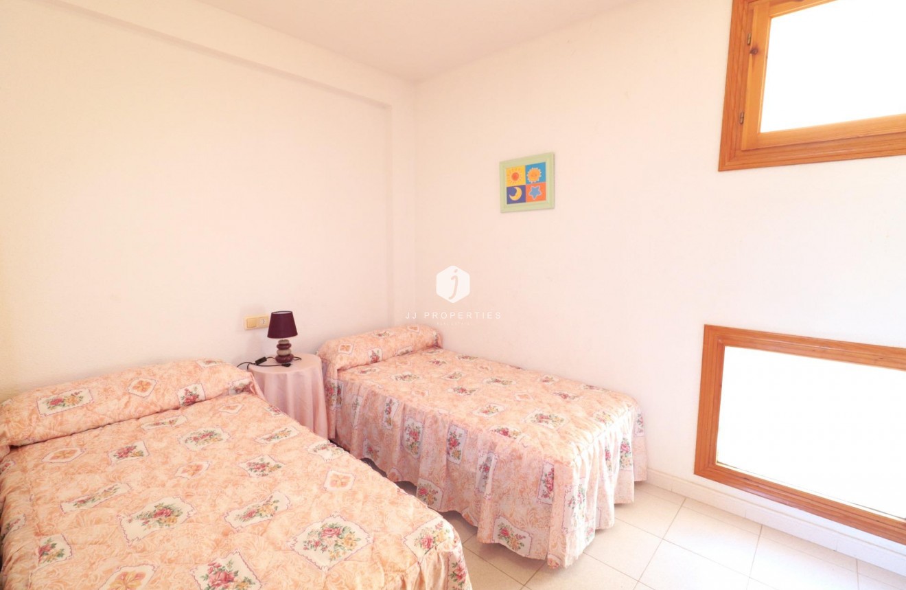 Tweedehands - Appartement / flat -
Torrevieja - La veleta