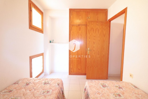 Tweedehands - Appartement / flat -
Torrevieja - La veleta