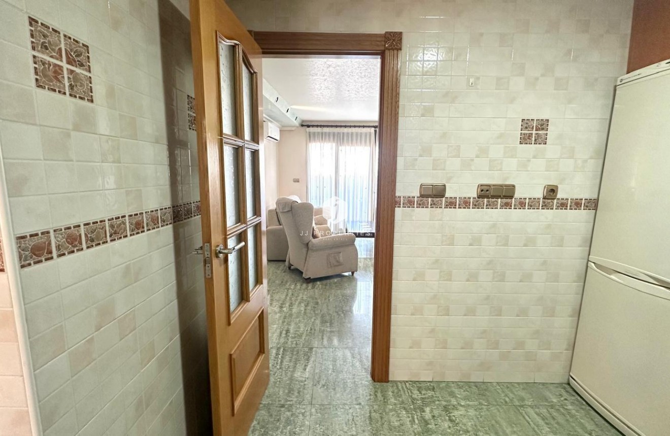 Z drugiej ręki - Daszek -
Torrevieja