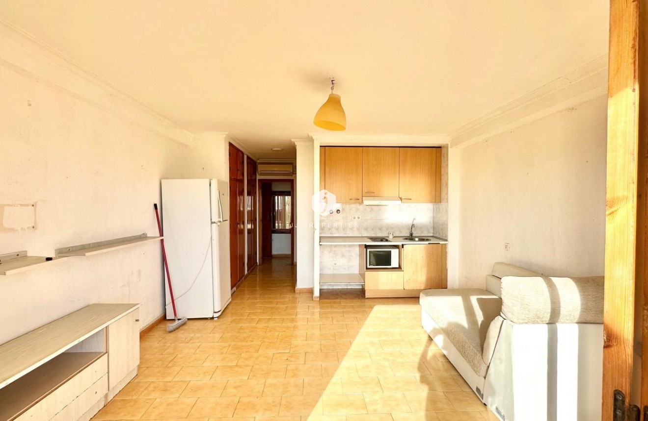 Tweedehands - Appartement / flat -
Torrevieja - aguas nuevas
