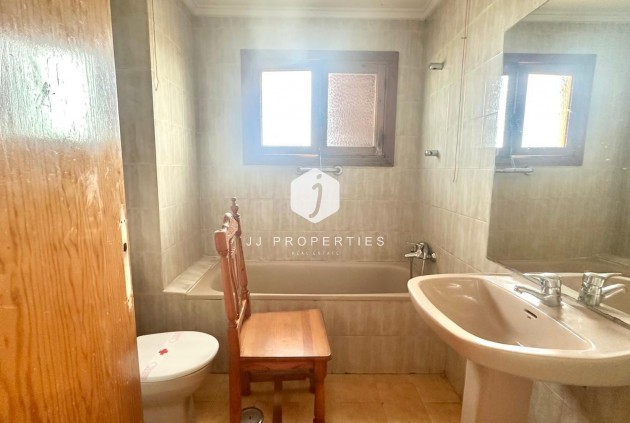 Tweedehands - Appartement / flat -
Torrevieja - aguas nuevas