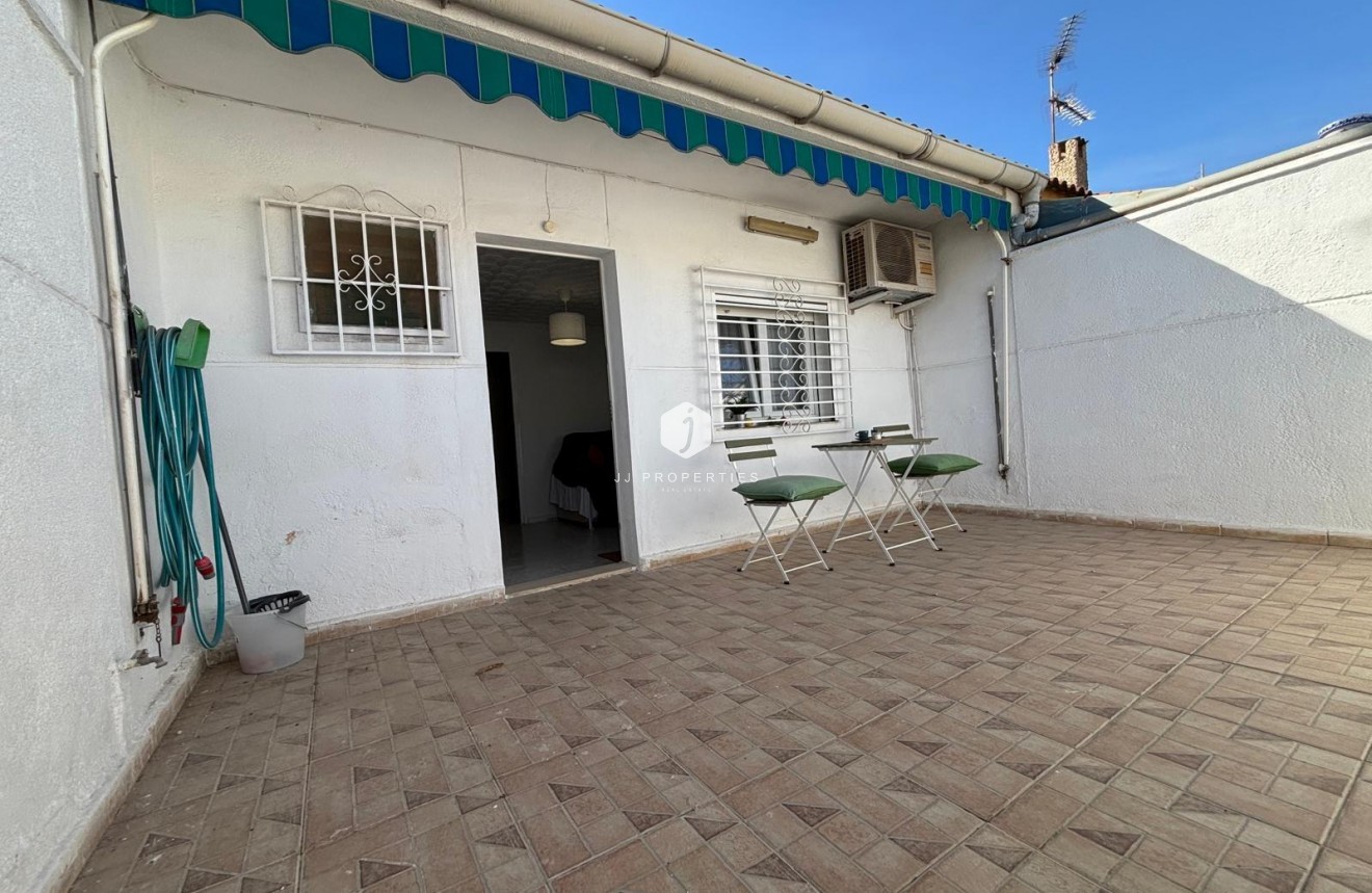 Aus zweiter Hand - Bungalow -
Torrevieja - La Siesta - El Salado - Torreta