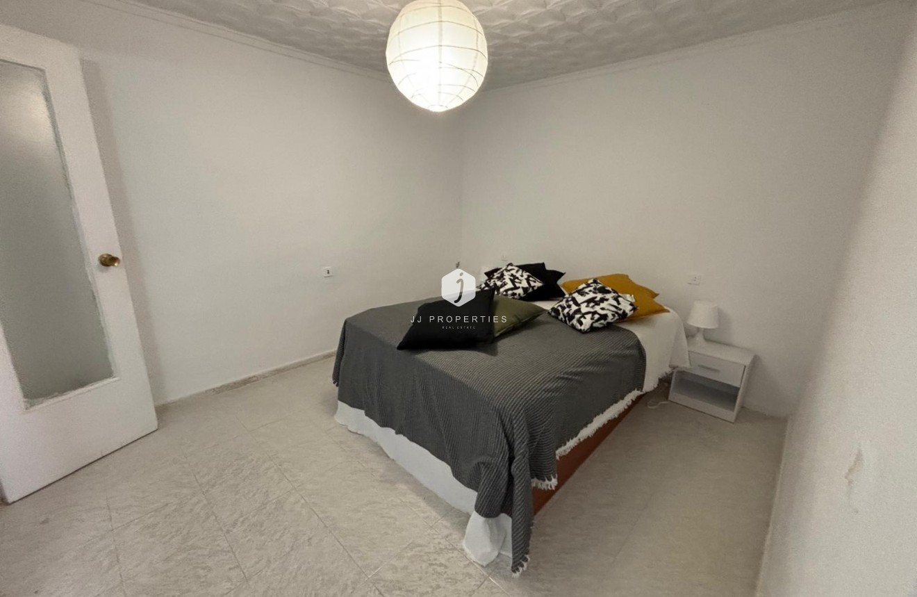 Aus zweiter Hand - Bungalow -
Torrevieja - La Siesta - El Salado - Torreta