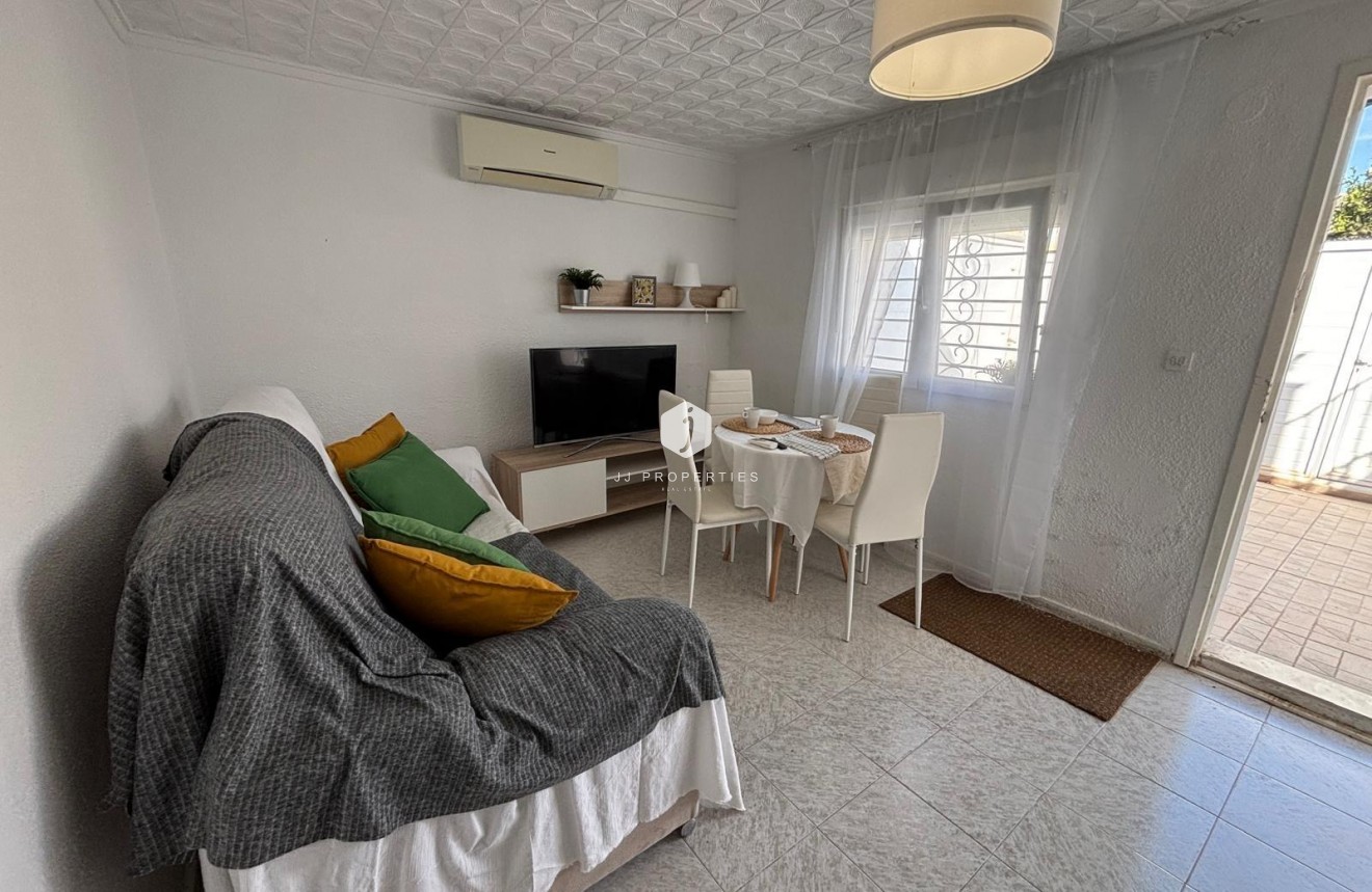 Aus zweiter Hand - Bungalow -
Torrevieja - La Siesta - El Salado - Torreta