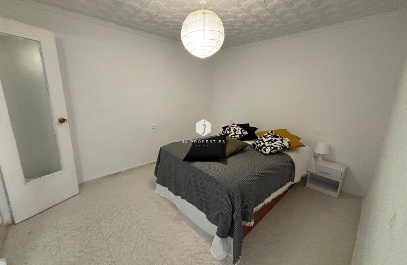 Aus zweiter Hand - Bungalow -
Torrevieja - La Siesta - El Salado - Torreta