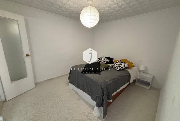 Aus zweiter Hand - Bungalow -
Torrevieja - La Siesta - El Salado - Torreta