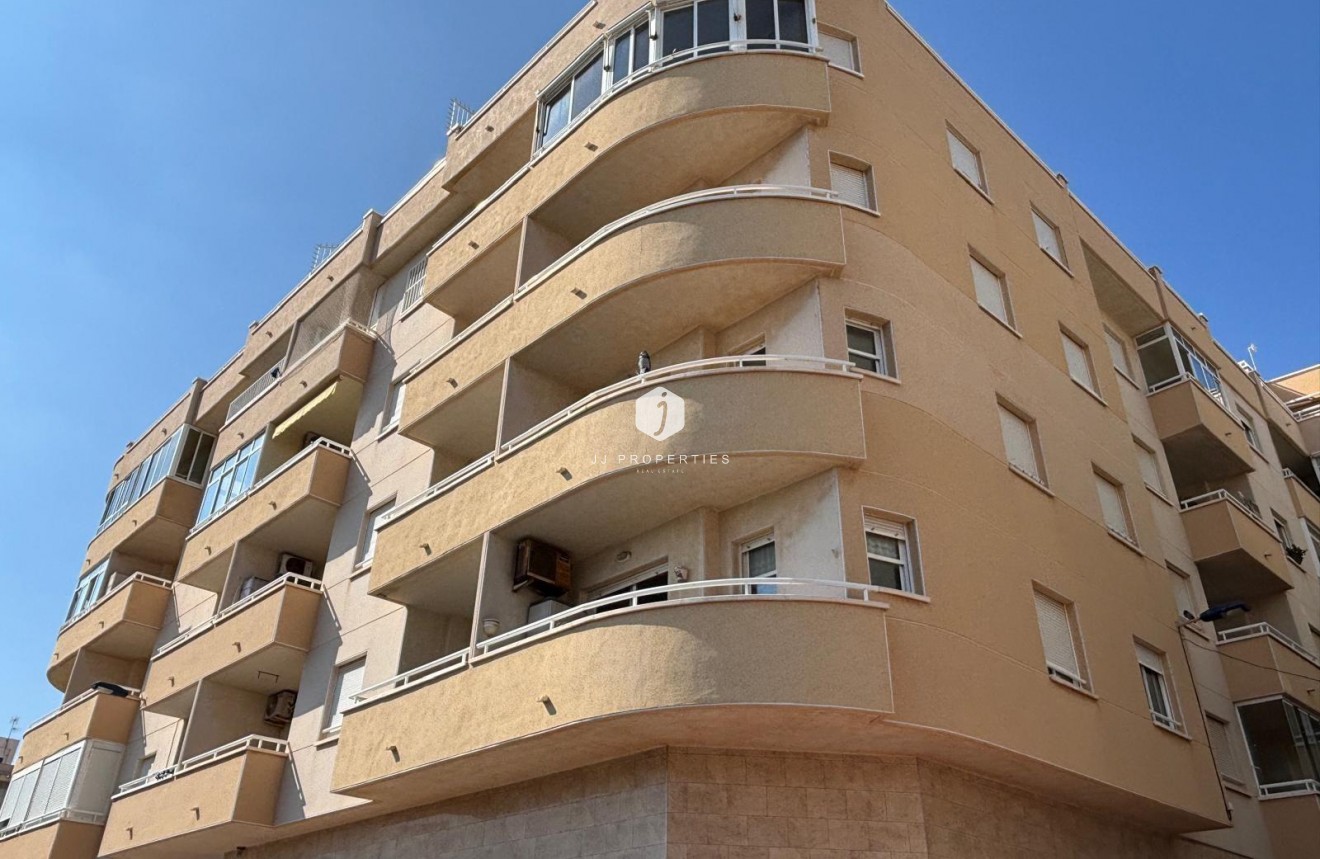 Tweedehands - Appartement / flat -
Torrevieja - Playa del Cura