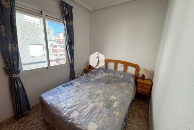 Tweedehands - Appartement / flat -
Torrevieja - Playa del Cura