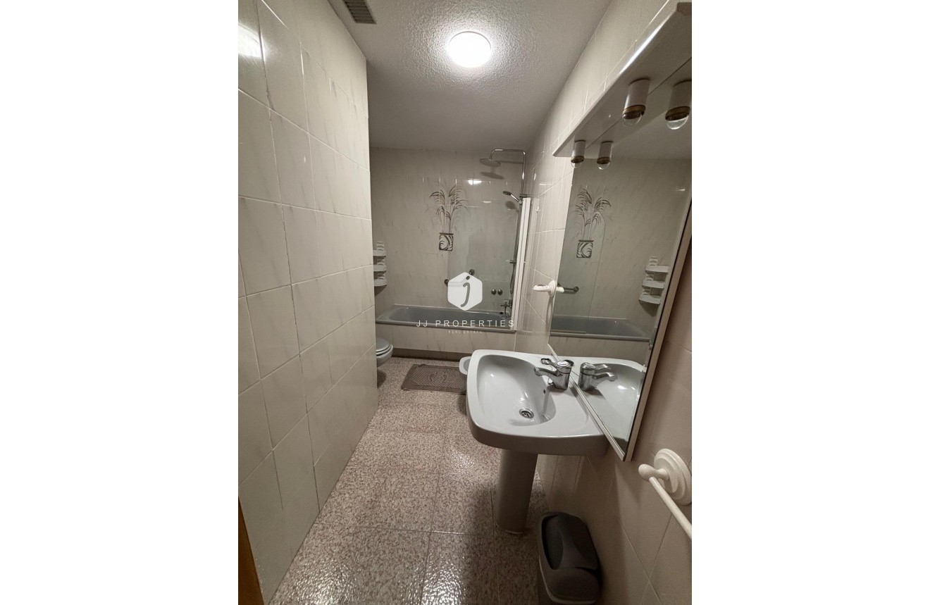 Segunda mano - Apartamento / piso -
Torrevieja - Los Frutales