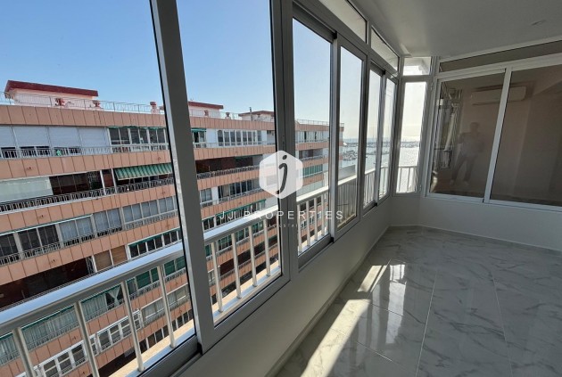 Tweedehands - Penthouse -
Torrevieja - Acequion