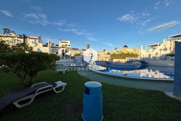 Tweedehands - Chalet -
Torrevieja - Carrefour