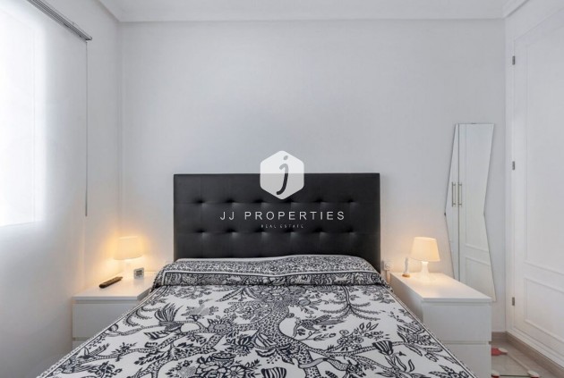 Tweedehands - Appartement / flat -
Torrevieja - Costa Blanca