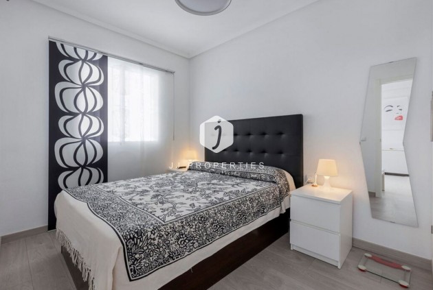 Tweedehands - Appartement / flat -
Torrevieja - Costa Blanca