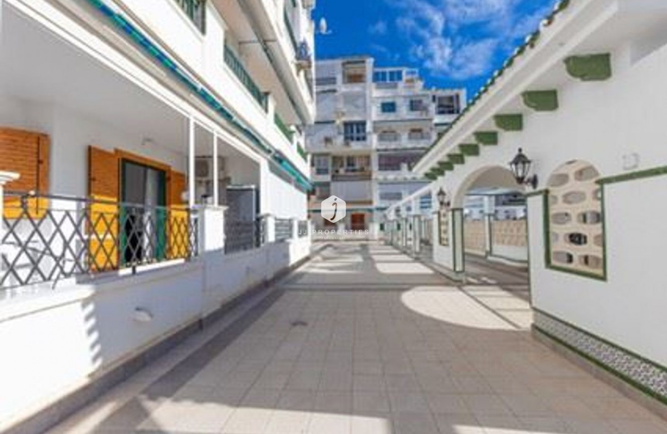 Tweedehands - Appartement / flat -
Torrevieja - Costa Blanca