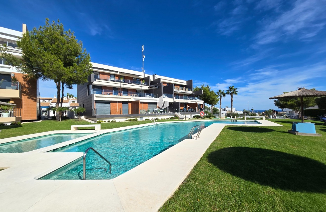 Tweedehands - Appartement / flat -
Orihuela Costa - Costa Blanca