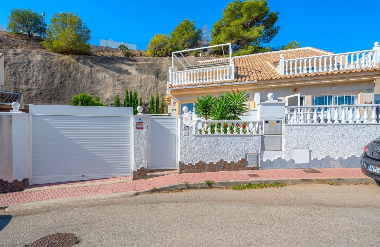 Tweedehands - Chalet -
Ciudad Quesada - Costa Blanca