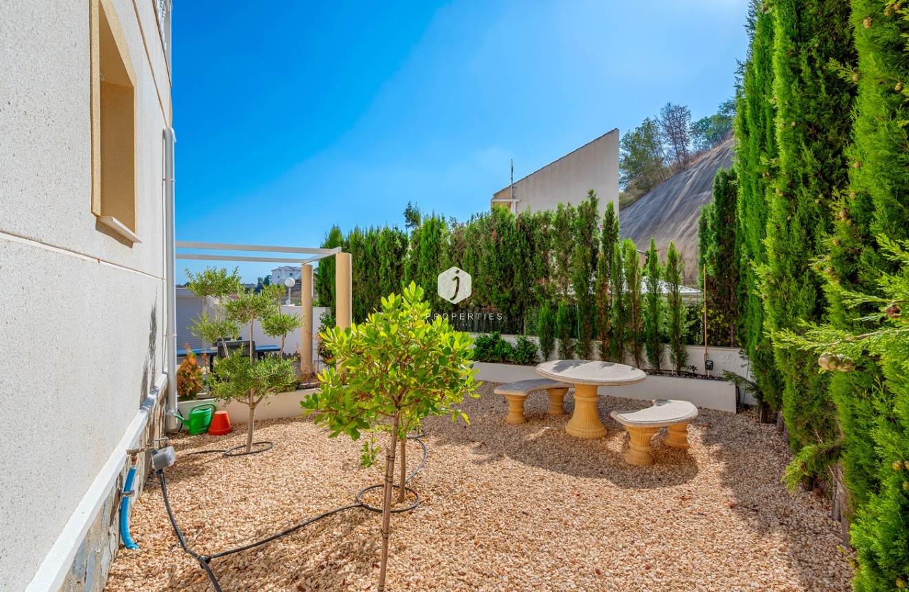 Tweedehands - Chalet -
Ciudad Quesada - Costa Blanca