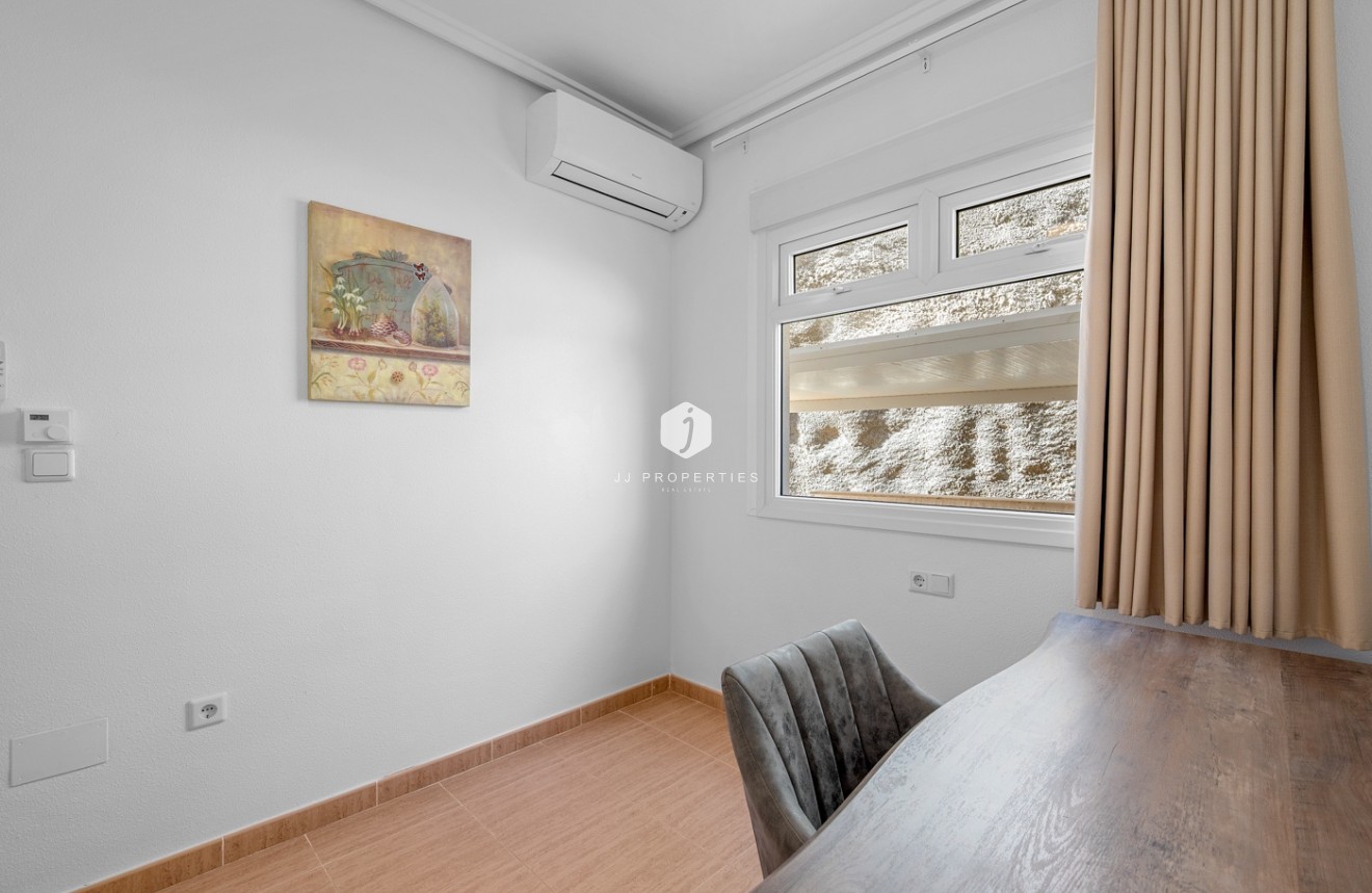 Tweedehands - Chalet -
Ciudad Quesada - Costa Blanca