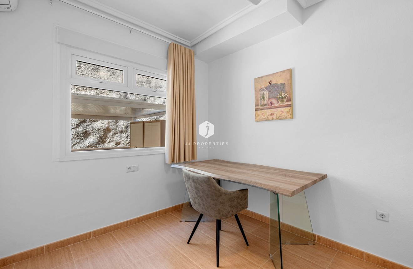 Tweedehands - Chalet -
Ciudad Quesada - Costa Blanca