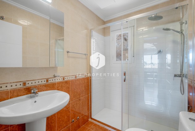 Tweedehands - Chalet -
Ciudad Quesada - Costa Blanca