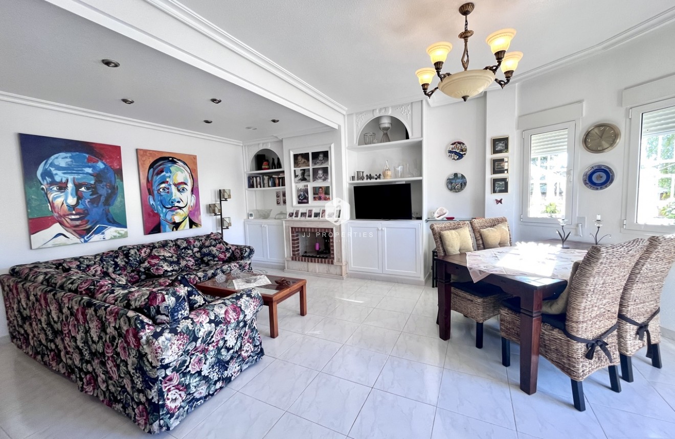 Tweedehands - Villa -
La Zenia - Costa Blanca