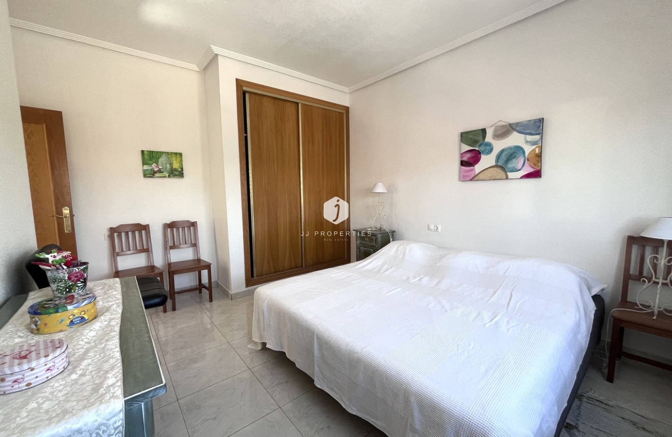 Tweedehands - Villa -
La Zenia - Costa Blanca