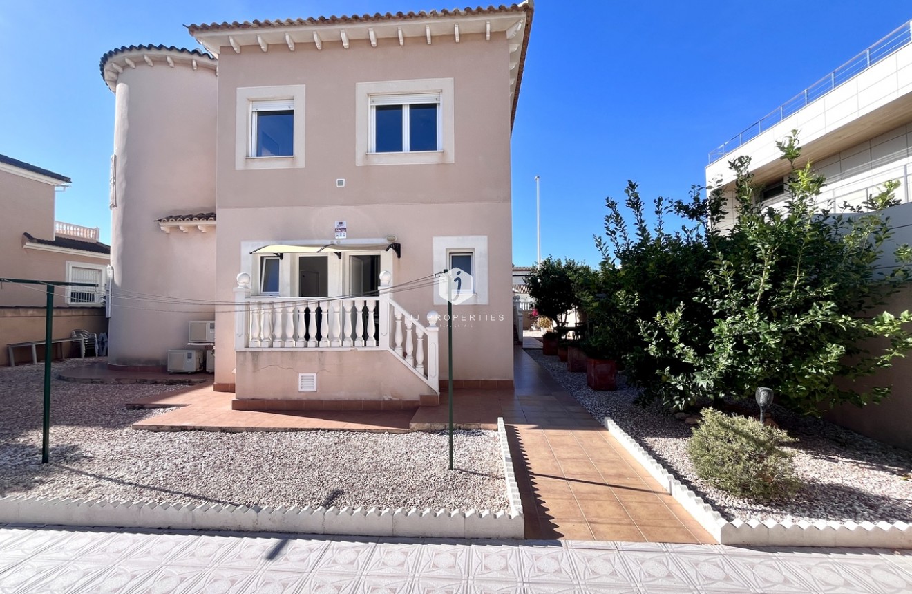 Tweedehands - Villa -
La Zenia - Costa Blanca
