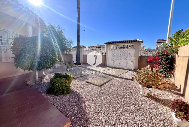 Tweedehands - Villa -
La Zenia - Costa Blanca