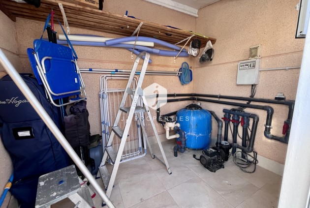 Tweedehands - Villa -
La Zenia - Costa Blanca