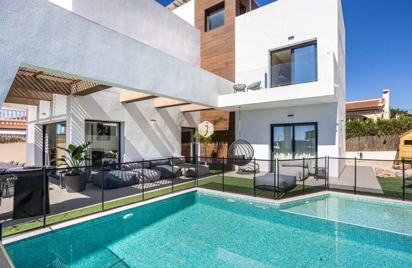 Tweedehands - Villa -
Ciudad Quesada - center