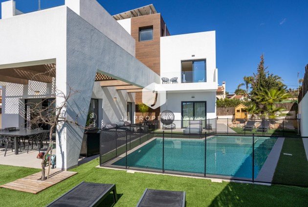 Tweedehands - Villa -
Ciudad Quesada - center