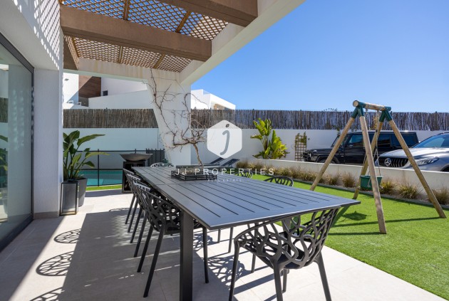 Tweedehands - Villa -
Ciudad Quesada - center