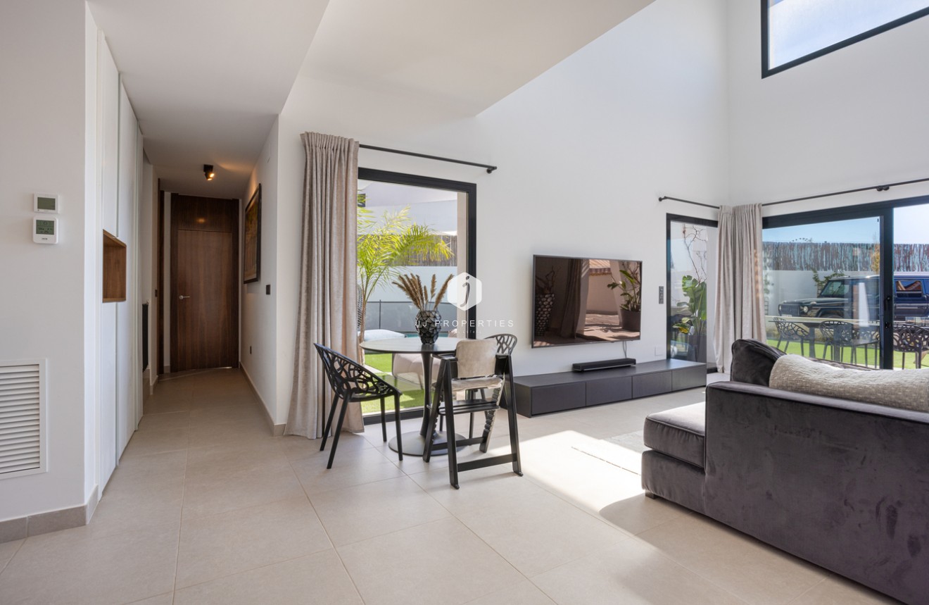 Tweedehands - Villa -
Ciudad Quesada - center