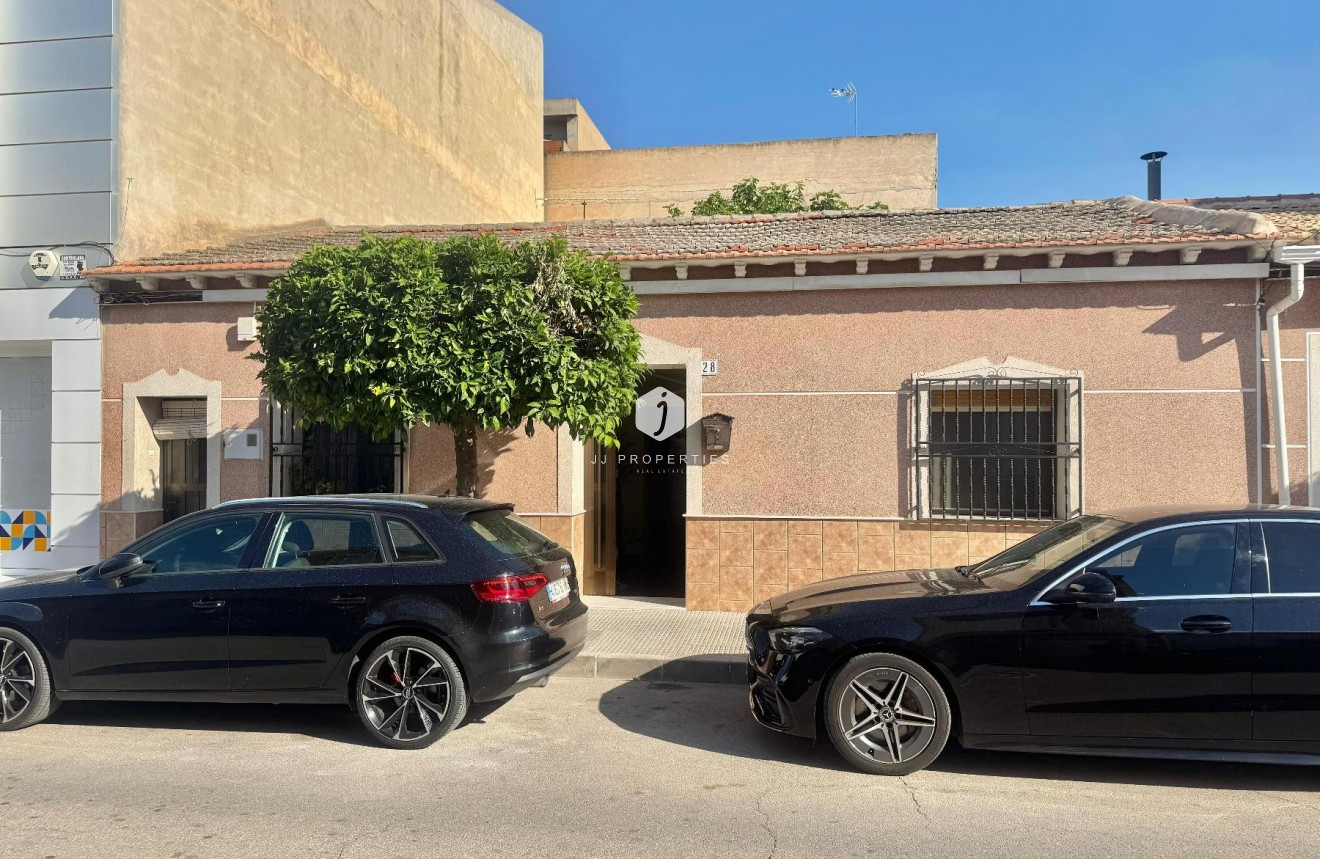 Tweedehands - Chalet -
Benejúzar - Inland