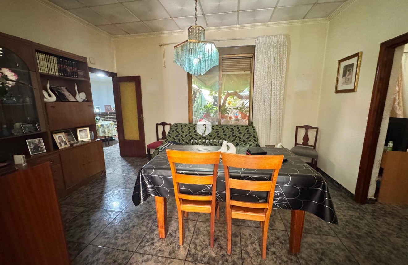 Tweedehands - Chalet -
Benejúzar - Inland