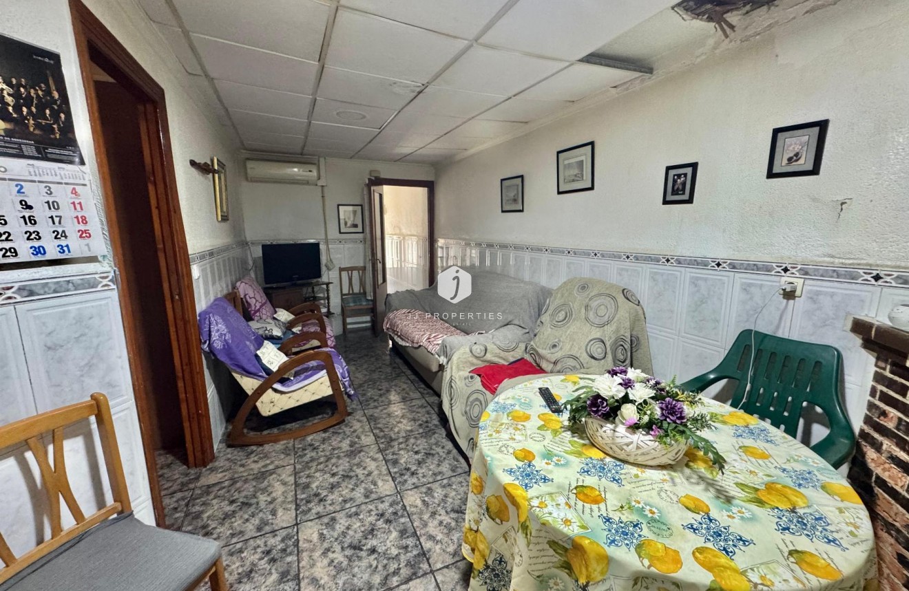 Tweedehands - Chalet -
Benejúzar - Inland